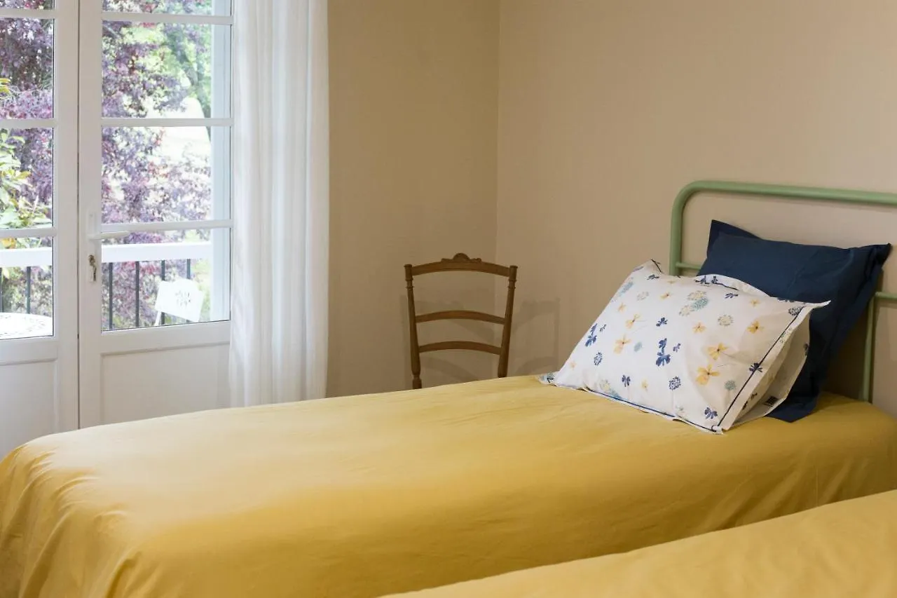 Maison Les Agapanthes Bed & Breakfast Anla